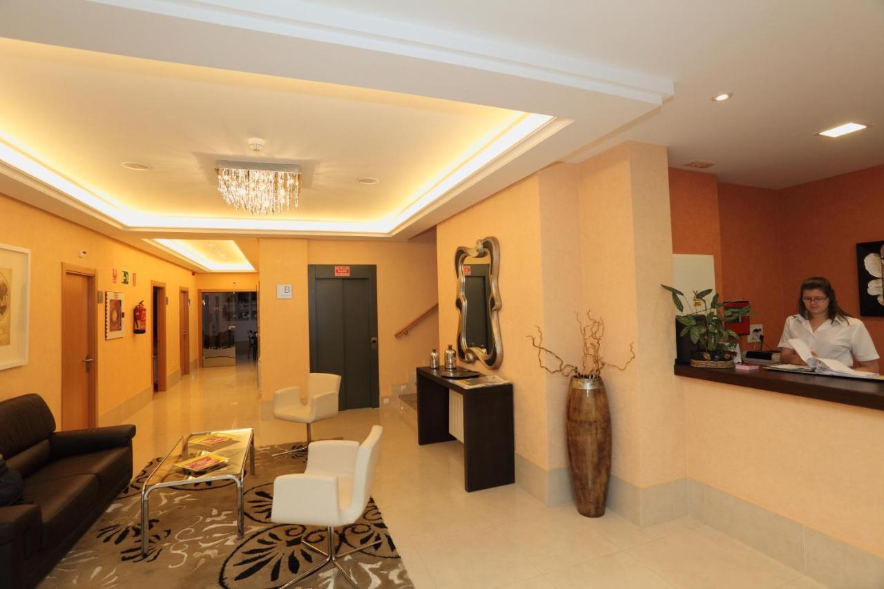 Hotel Hc Sigueenza Exterior photo